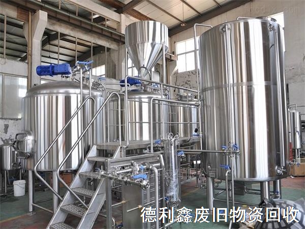 82453600.jpg 82453600.jpg